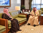 أمير منطقة الرياض يستقبل محافظ حفر الباطن