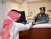 “الجوازات” تقدم خدمة تفعيل جواز السفر لزوار معرض وزارة الداخلية بمهرجان الملك عبدالعزيز للإبل