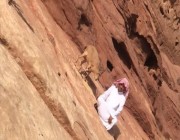 صورة على التواصل تقلب حياة شاب سعودي رأسا على عقب.. وهكذا فضل حياة الجبال قبل 3 أعوام! -صور