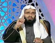 بالفيديو.. الشيخ “الفوزان” يوضح حكم صبغ الشعر للرجال باللون الأسود
