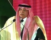 بالفيديو.. وزير الشؤون البلدية مداعبا أمير عسير: ” متابع ومزعج للعمل “