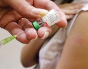 بروفسيور أمريكي: يحق للأطفال أخذ التطعيمات بلا موافقة الأهل