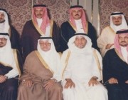 صورة نادرة تجمع 8 أمراء من أبناء الملك فيصل تثير إعجاب المواطنين