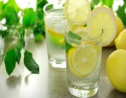 10 فوائد لشرب الماء بالليمون