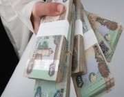 الإمارات: موظف يختلس 600 مليون درهم من أحد البنوك.. وسبب غريب وراء القبض عليه