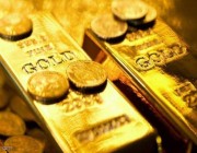 التوترات الإيرانية ترفع سعر الذهب.. والدولار يضعف المكاسب