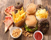 أطعمة تزيد خطر الإصابة بالسرطان والسكري
