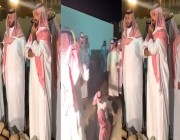 بالفيديو.. ولي العهد أثناء دفن الأمير بندر بن عبدالعزيز