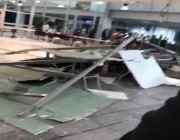 صور.. سقوط جزء من السقف المستعار بصالة الحج والعمرة بمطار الملك عبدالعزيز بجدة