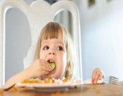 10 أطعمة صحيَّة على طفلك تناولها يوميًّا