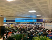 صورة تبين توافد السياح على #موسم_الرياض في مطار الملك خالد الدولي