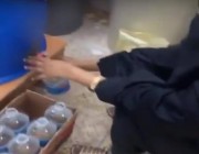 فيديو.. لحظة القبض على امرأة تدير مصنعاً للخمور في الرياض