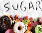 دراسة: خطورة تناول الأطعمة السكرية قبل النوم