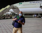 مطار الملك عبدالعزيز بجدة يستقبل رحلة المواطنين العائدين من أديس أبابا