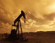 أسعار النفط ترتفع مدعومةً بتراجع المخزونات العالمية