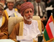 تسريبات خيمة “القذافي” تُطيح بيوسف بن علوي من الخارجية العمانية بعد 23 سنة في الوزارة