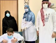 بعد عام من فقدانه.. فريق طبي ينجح في إعادة البصر لشاب في مكة