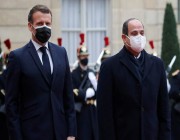 الرئيس الفرنسي يعتذر عن الرسوم المسيئة: أنا آسف لأنها صدمتكم