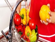 مدينة الملك عبدالله الطبية تنصح بعدم استخدام الصابون في غسل الفواكه والخضروات