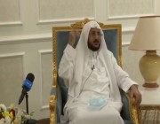 بالفيديو … لماذا يبكي وزير الشؤون الإسلامية !