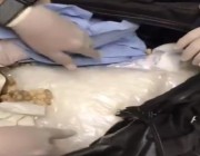 مخبأة داخل حقائب سفر .. الجمارك تحبط تهريب مادة الشبو بمطار الرياض (فيديو)
