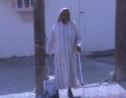 فيديو.. مسن “كفيف” يضع حبلاً من منزله إلى المسجد لضمان الصلاة مع الجماعة بجازان
