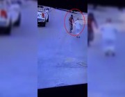 فيديو.. شاب سعودي ينقذ جاره بعد اشتعال النار في ملابسه بالرياض