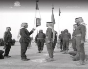 صورة قديمة.. مجموعة من جنود “الحرس” أثناء حفل تخرج في المدارس العسكرية قبل 46 عاماً