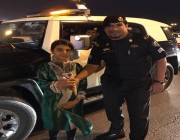 الجوف: رجال الأمن يوزعون الورود والأعلام على المواطنين – أخبار السعودية