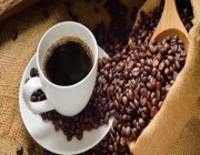 استشاري أمراض باطنية يوضح أضرار شرب القهوة على معدة فارغة