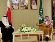 بعد أدائهما مناسك العمرة.. وزير الإعلام المكلف يلتقي نظيريه البحريني والكويتي