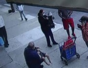 فيديو.. نجاة طفل مصاب بمتلازمة داون بأعجوبة بعد سقوطه من الطابق الخامس بنيويورك