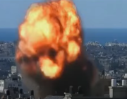 فيديو يوثّق ضربـة إسرائيلية عن قرب بغزة.. وهذه آخر التطورات الميدانية