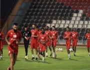 “هاسي” يعلن تشكيل الرائد لمواجهة النصر في الدوري