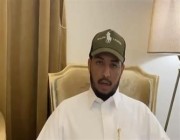 فيديو.. الشاب العائد من منفذ جسر الملك فهد يتحدث عن الواقعة.. ورد فعل مرافقيه على عودته