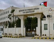 الخارجية الأردنية تستدعي السفير الإسرائيلي وتسلمه احتجاجًا شديد اللهجة على احتجاز مواطنين أردنيين