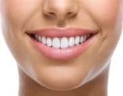 متخصص في تجميل الأسنان يُعلق على انتشار ابتسامة “هوليوود” في المملكة (فيديو)