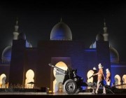 شاهد.. مركز الفلك الدولي يرصد هلال العيد في سماء أبوظبي
