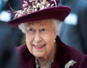 موقف محرج.. مذيع بريطاني يعلن بالخطأ وفاة الملكة إليزابيث.. فيديو‎