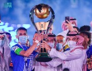 وزير الرياضة يُتوج الهلال بلقب دوري كأس الأمير محمد بن سلمان للمحترفين