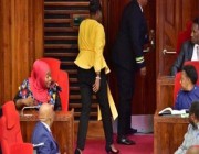 إجبار نائبة على مغادرة البرلمان التنزاني لارتدائها سروالا “ضيقا”