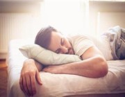 حيلة بسيطة يمكن أن تساعدك في تهدئة عقلك قبل النوم