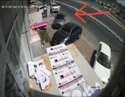 فيديو قاسي جداً  🔞لشخصين أصحاب سيارات توقفوا و تضاربوا و حدثت الكارثة !!