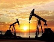 أسعار النفط تغلق على تراجع طفيف