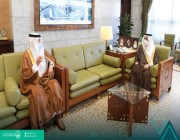 أمير الرياض يستقبل رئيس وأعضاء جمعية منتدى الخبرة