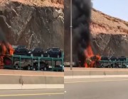 اشتعال شاحنة محملة بعدة سيارات في الرياض