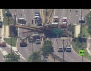 انهيار جسر مشاة في واشنطن وتعطل حركة المرور