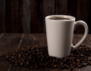 دراسة تكشف خطر القهوة على البصر