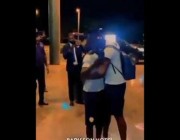 لاعبو المنتخب السنغالي يستقبلون “ميندي” بعد فوزه بدوري الأبطال مع تشيلسي