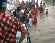 مركز الملك سلمان للإغاثة يوزع 107 أطنان من السلال الغذائية مساعدات عاجلة لمتضرري الفيضانات في بنجلاديش